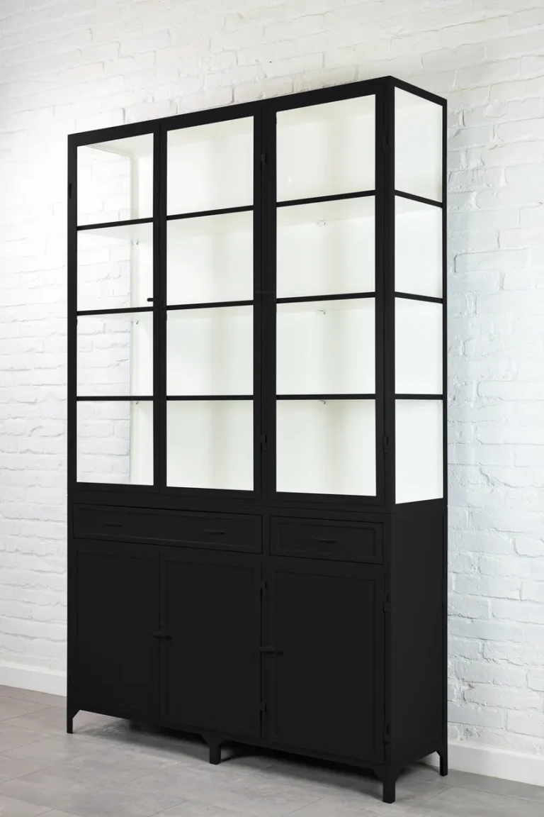 iP09-black-Liviel-138 RAL 9005_resultat